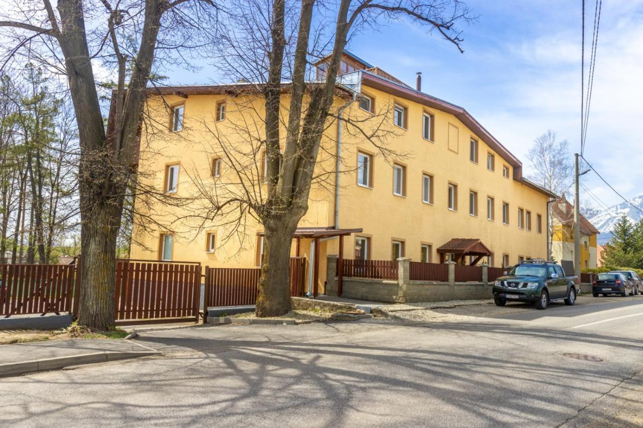 Apartman Hugo Veľký Slavkov Exterior foto